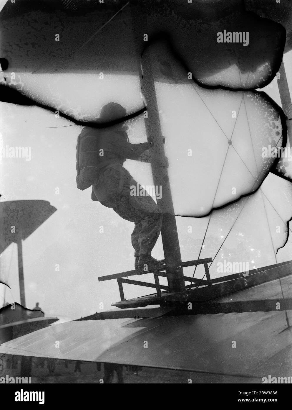 Parachute platform Black and White Stock Photos & Images Alamy