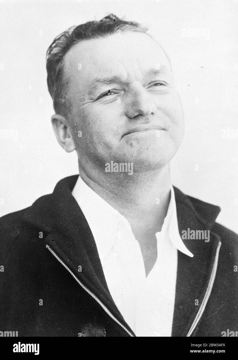Walter T Varney . American aviator and London - Melbourne entrant . 16 June 1934