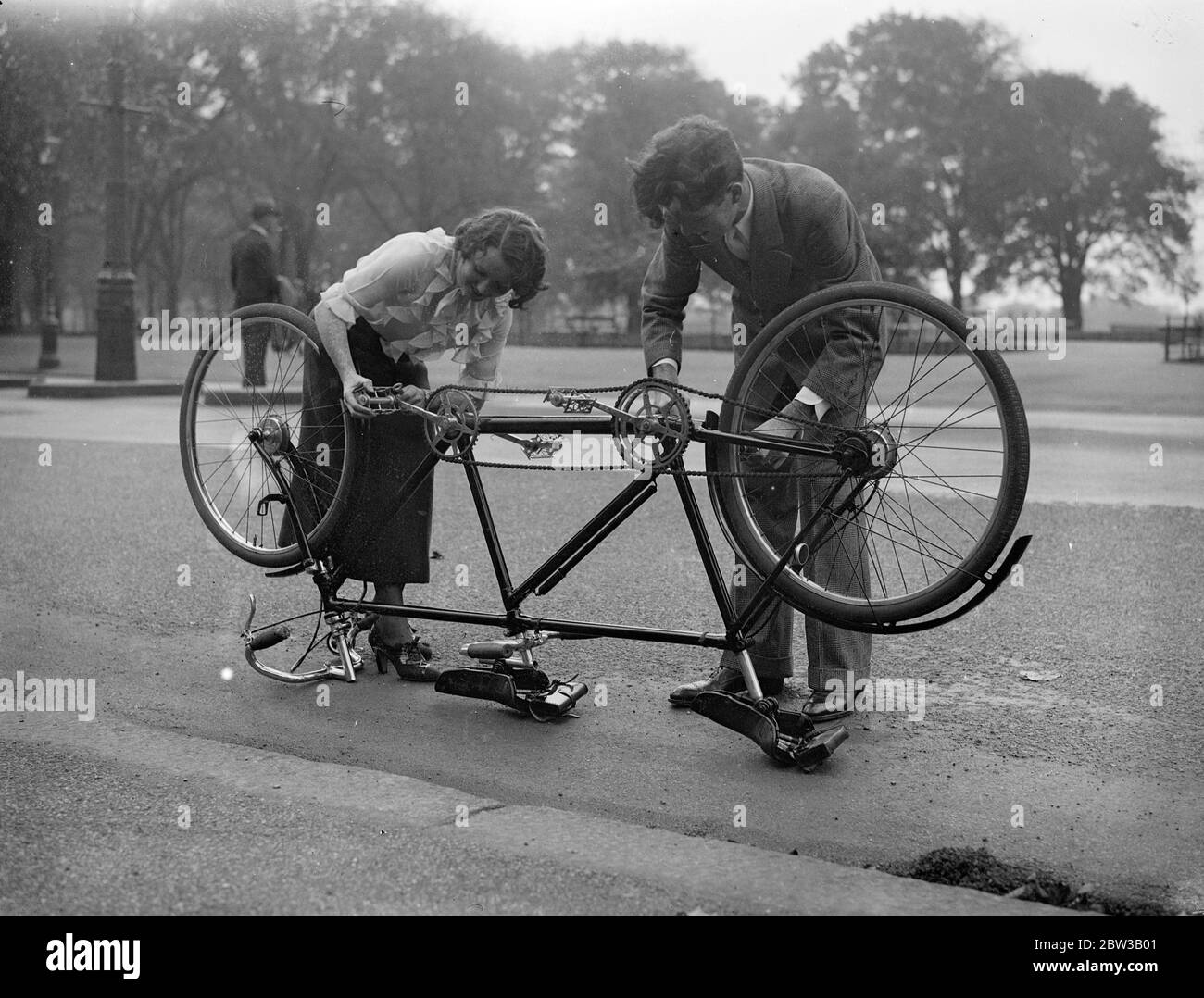 Tandem bike historical hi-res stock photography and images - Alamy