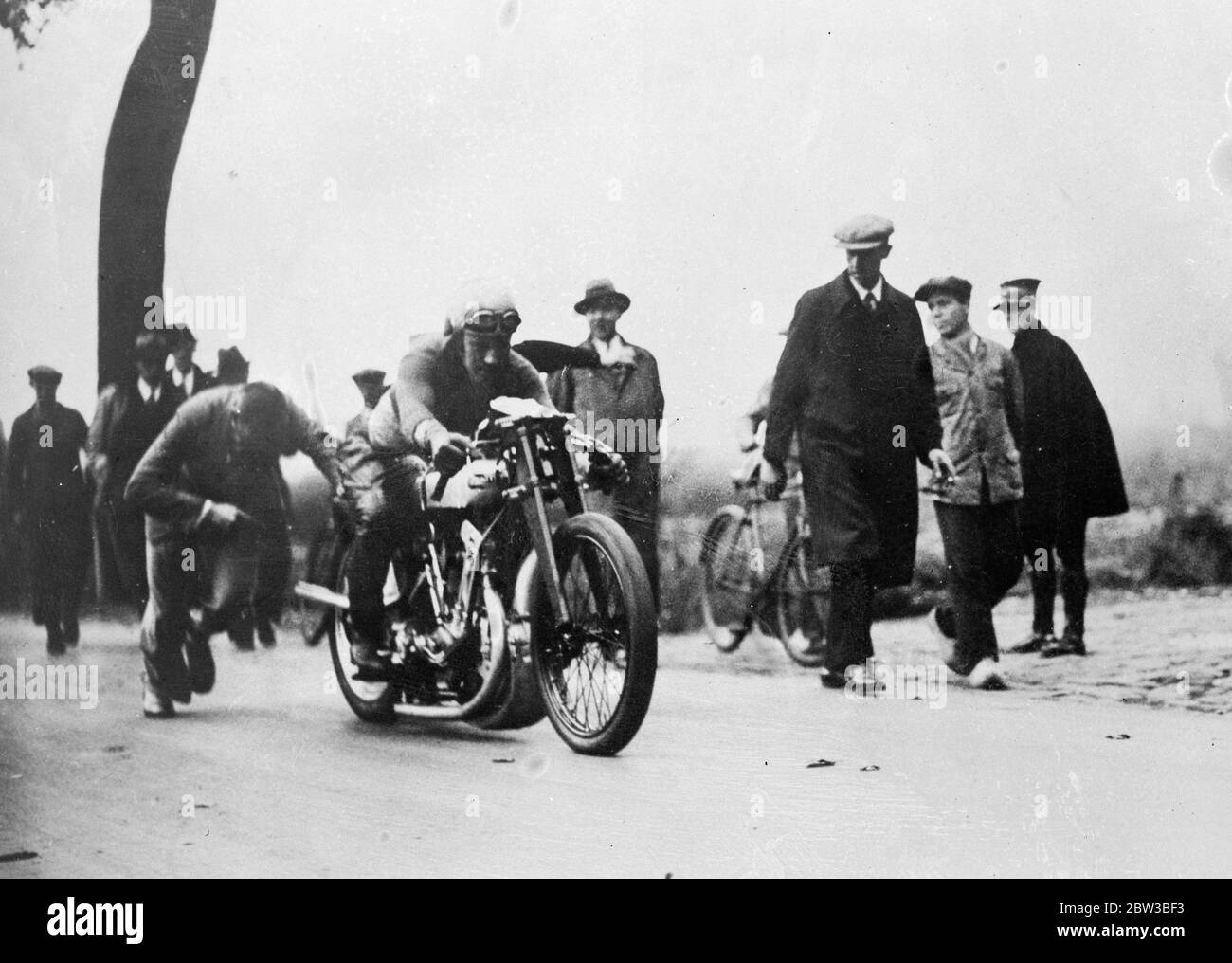 Mr Atkins , the English motorcyclist , attempting to break the world land speed record . 13 October 1934 Stock Photo