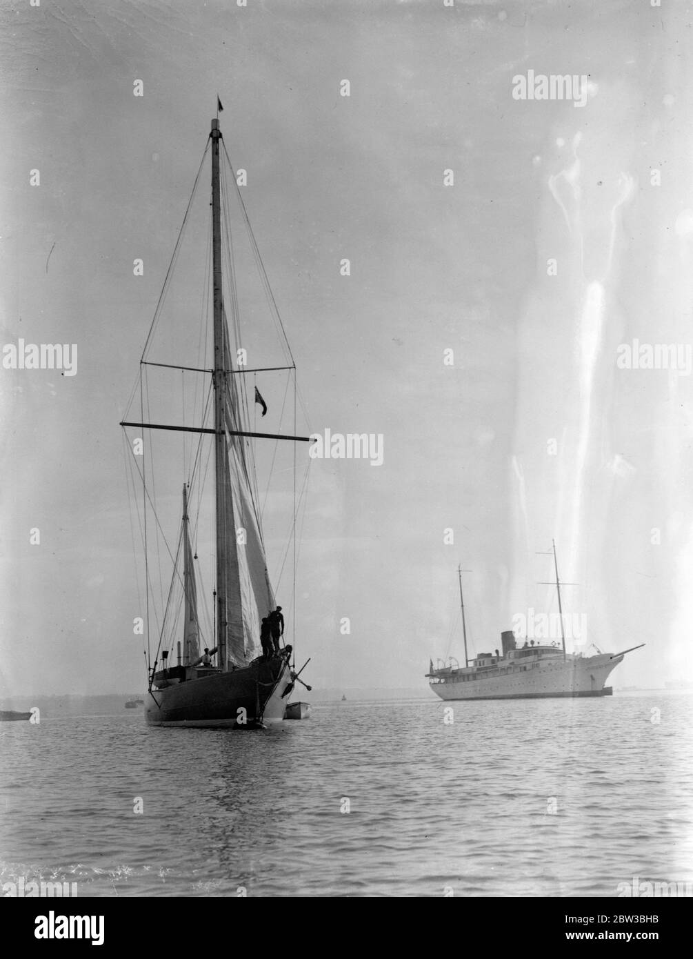 Endeavour is a 130 foot , J-class yacht built for the 1934 America 's Cup by Camper and Nicholson in Gosport . Here it is arriving in Southampton , Hampshire , England. October 1934 Stock Photo