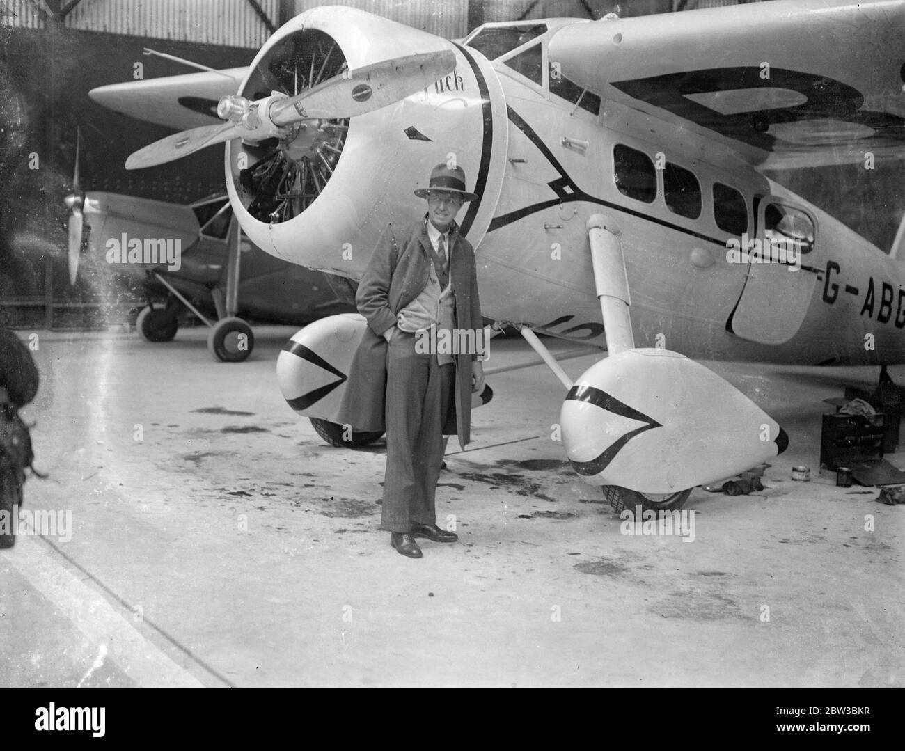 Last preparations at Mildenhall for the London to Melbourne Air Race