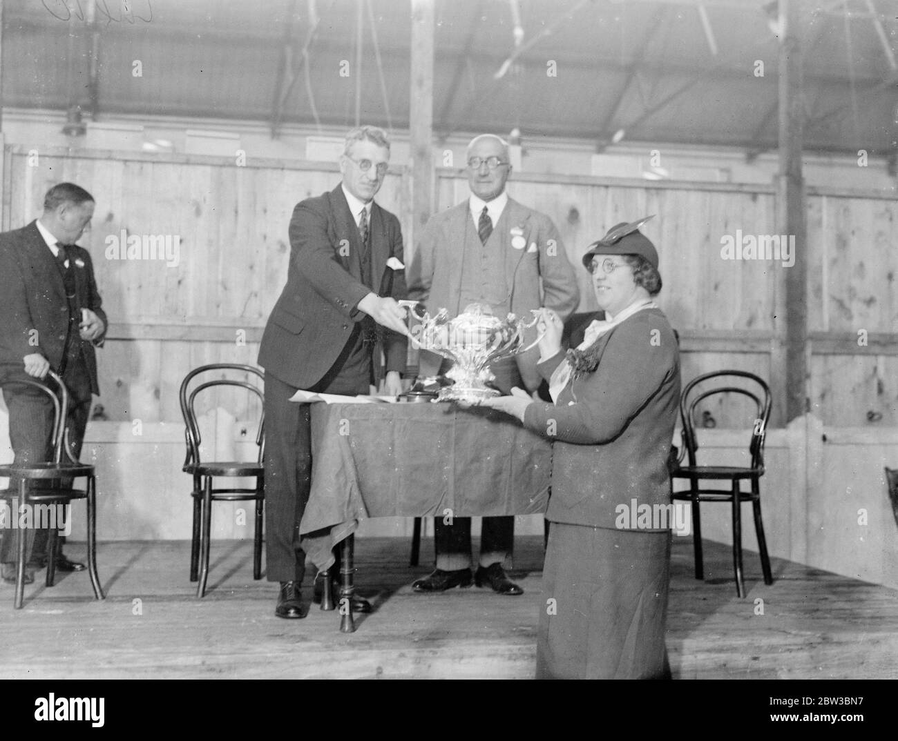 Berkshire wins cleanest milk contest at dairy show . 23 October 1934 Stock Photo