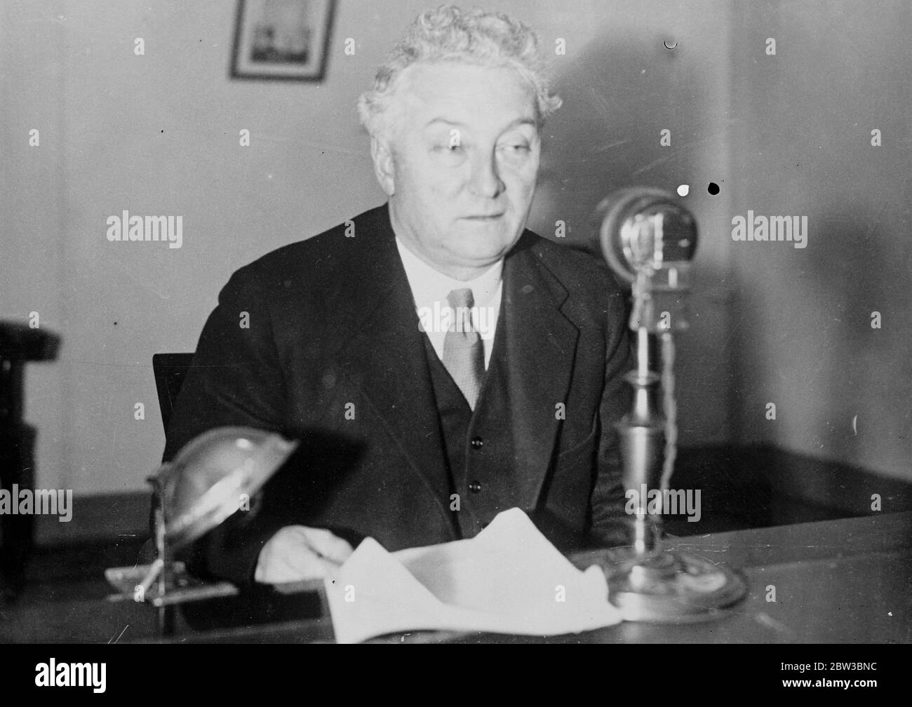 Prime Minister of Australia , Mr J Lyons , broadcasting his election address in Melbourne , Australia . 22 October 1934 Stock Photo