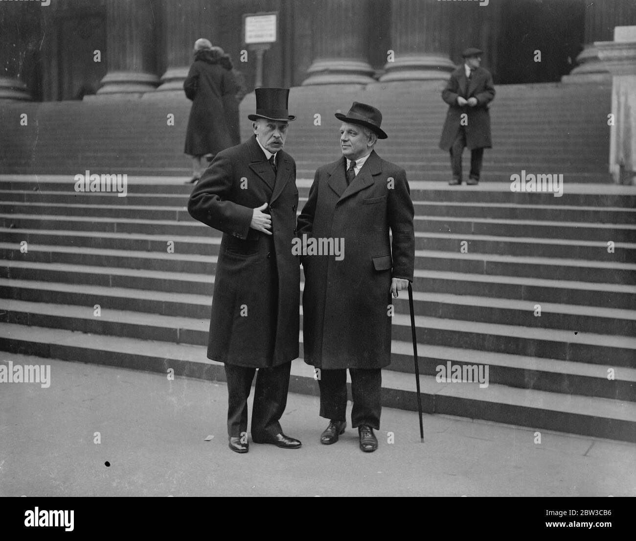 Sir Lionel Earle and Sir Richard Allison , the architect . November 1934 Stock Photo