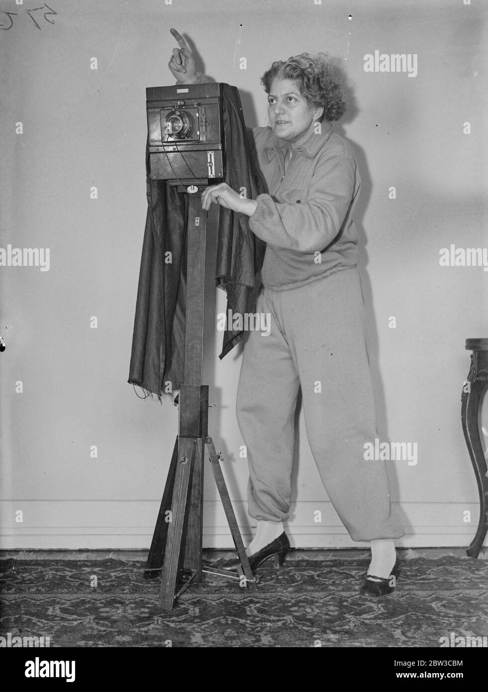 Exhibition of photographs of Gerty Simon . 13 November 1934 Stock Photo