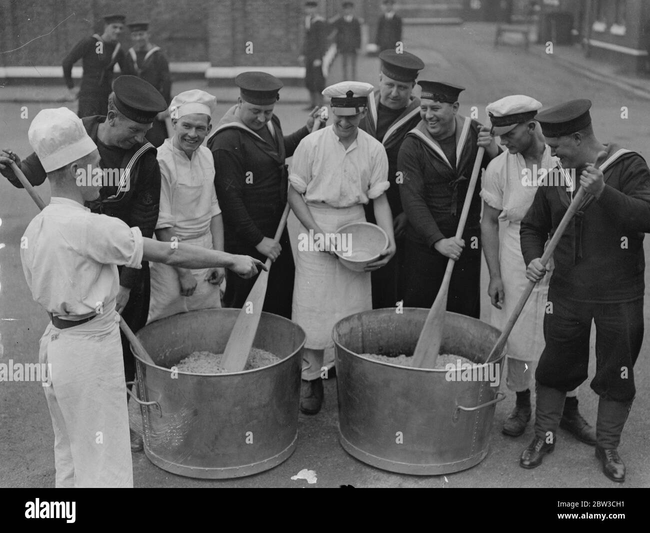 Christmas puddings for the Royal Navy mixed on Whale Island , Portsmouth . 22 November 1934 Stock Photo