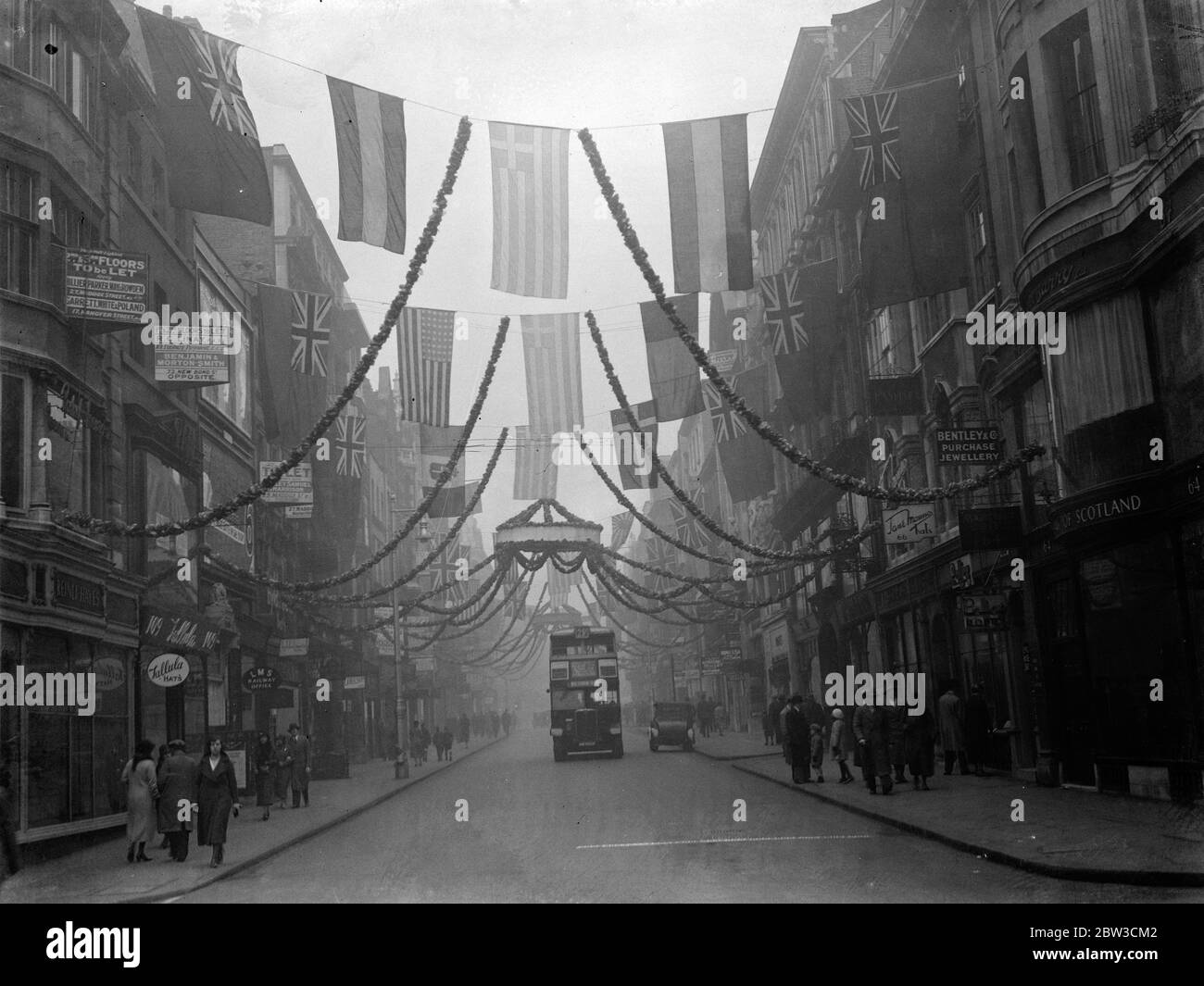 Decorations for the royal wedding of the Duke of Kent to Princess Marina of Greece on display in Bond Street , London . November 1934 Stock Photo