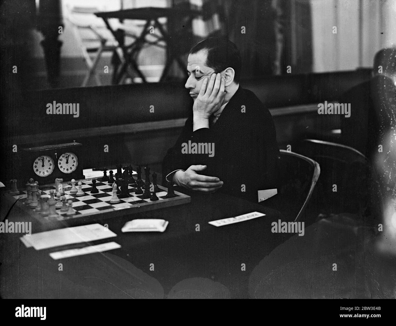 International Chess masters take part in Hastings tournament . Senor Capablanca ex world champion . 27 December 1934 Stock Photo