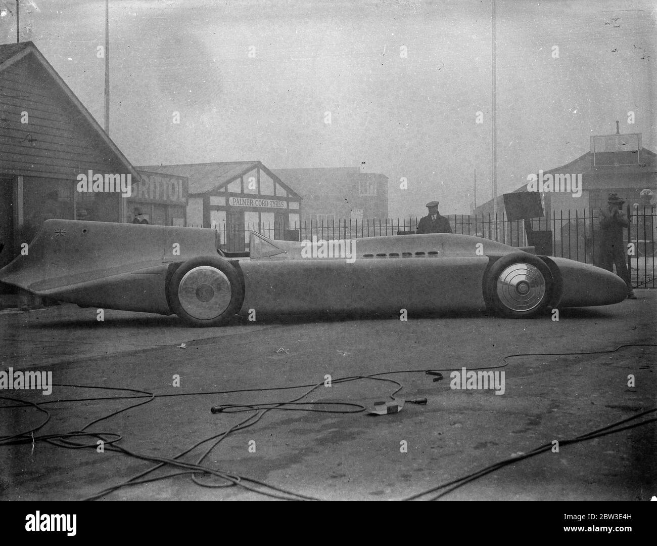 Sir Malcolm Campbell 's new Bluebird . First appearance at Brooklands . 9 January 1935 Stock Photo
