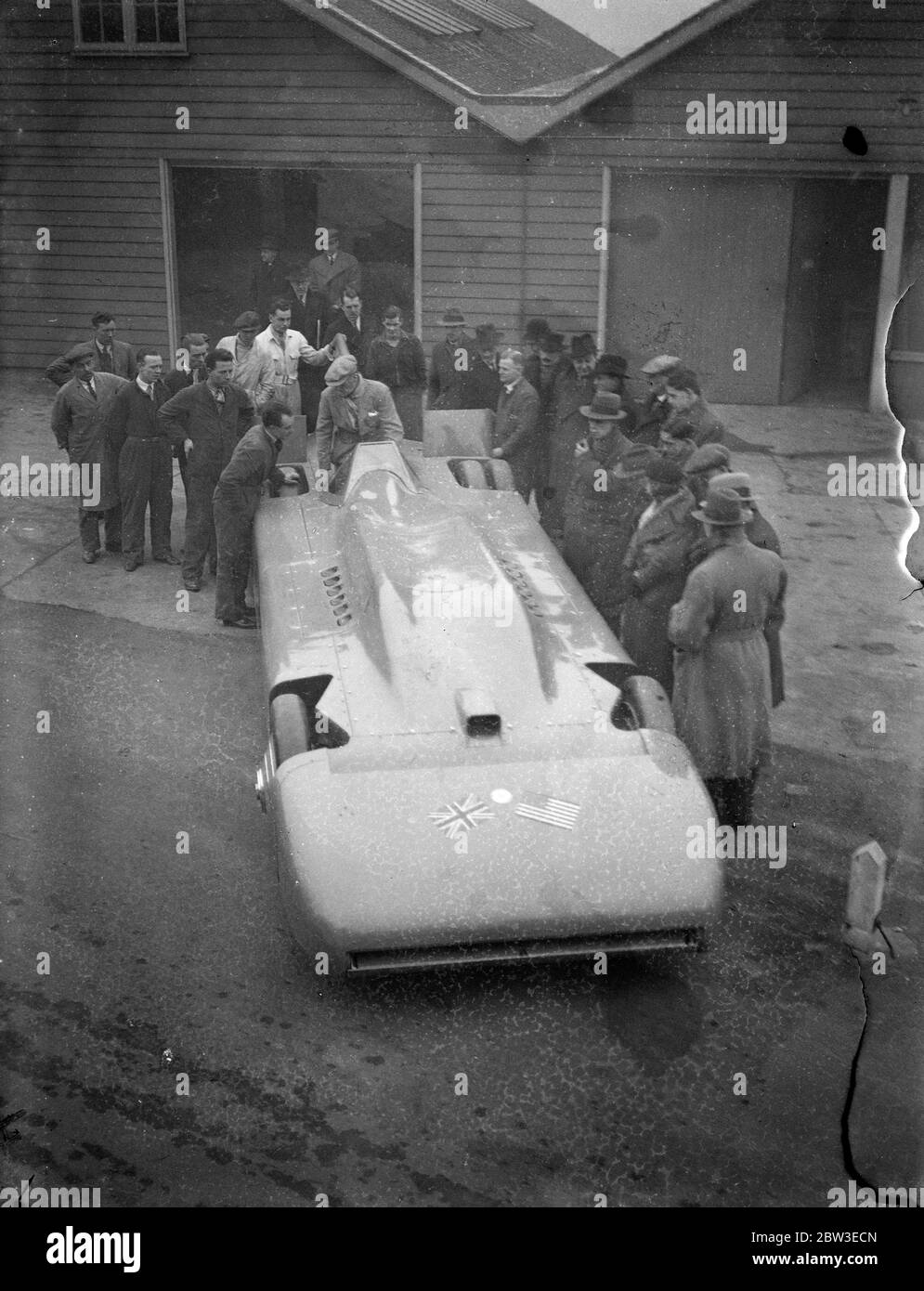 Sir Malcolm Campbell 's new Bluebird . First appearance at Brooklands . 9 January 1935 Stock Photo