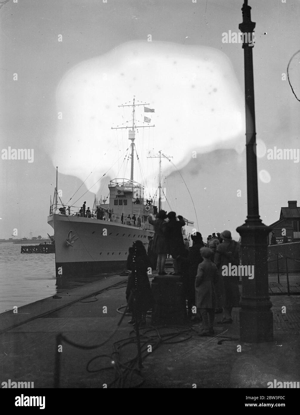 HMS Scarborough home after two and a half years in Bermuda . Relatives ...