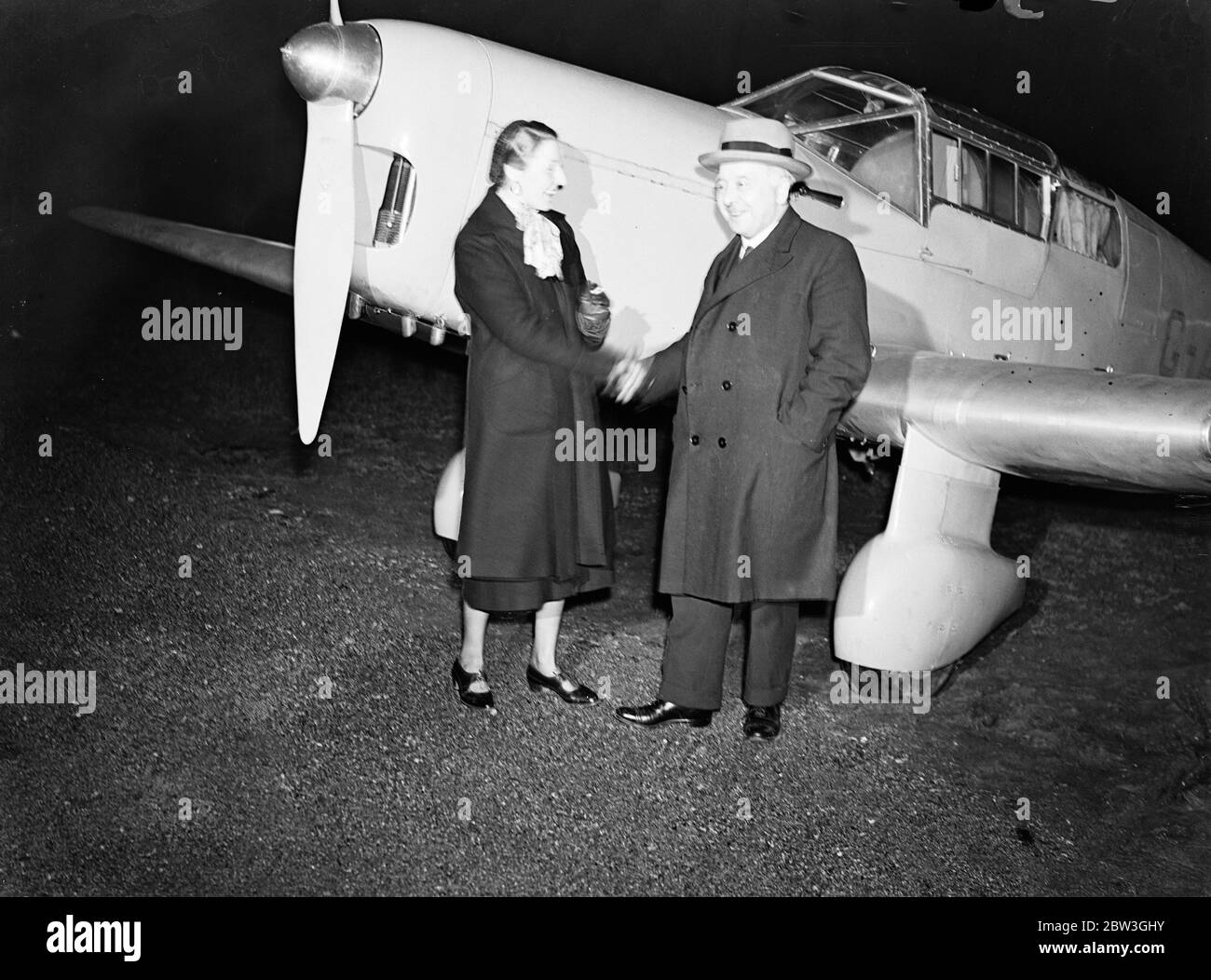 Amy johnson rose hi-res stock photography and images - Alamy