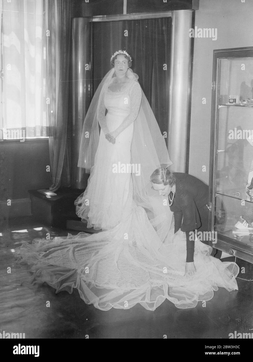 Miss Pattie Bevis to be married at St George . 1 July 1935 Stock Photo