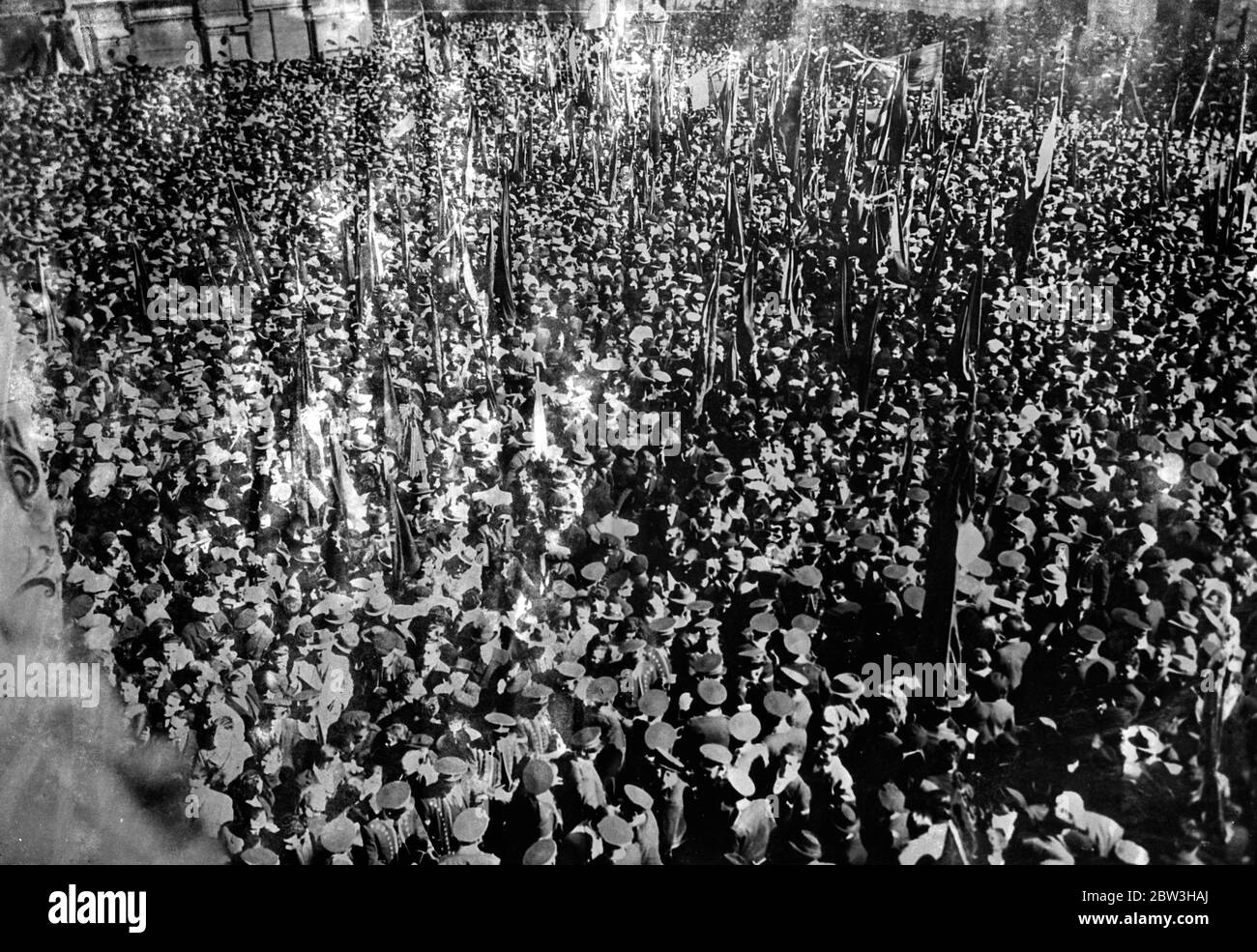 Multitude welcome companys in Barcelona , when he returns to Presidency after release from Gaol . Tens of thousands turned turned out in a Barcelona to greet Senor Companys , President of Catolonia , when he returned to the city to resume office after his release from Gaol . Senor Companys was sentenced to 30 years imprisonment for his part in the Catalonian rebellion of 1934 , but was released under the amnesty when the new Socialist Government took office . Photo shows , the multitude in the Plaza de la Republica , Barcelona , when Senor Companys returned . 3 March 1936 Stock Photo