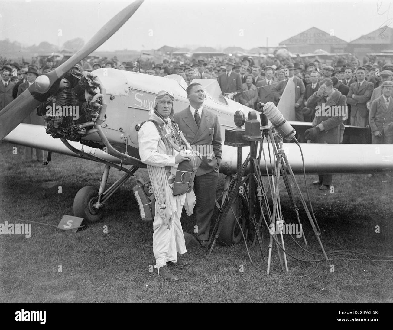 Birdman flies to earth with wings at Hanworth . Clam Sohn , a young