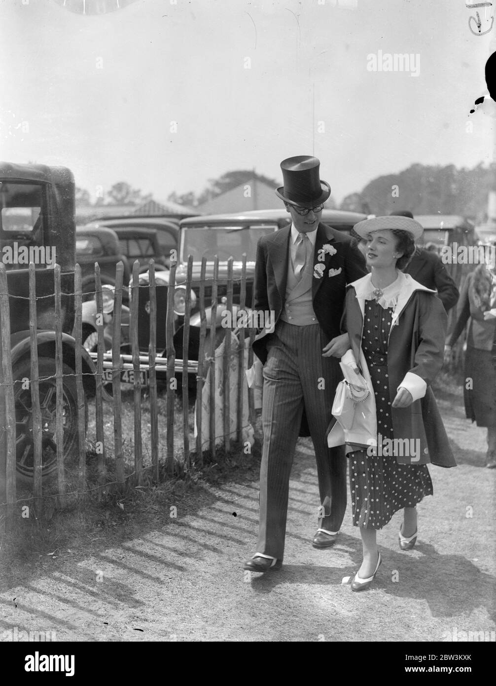 At the races - Miss B Campbell and Mr H Russell . 28 May 1936 Stock Photo