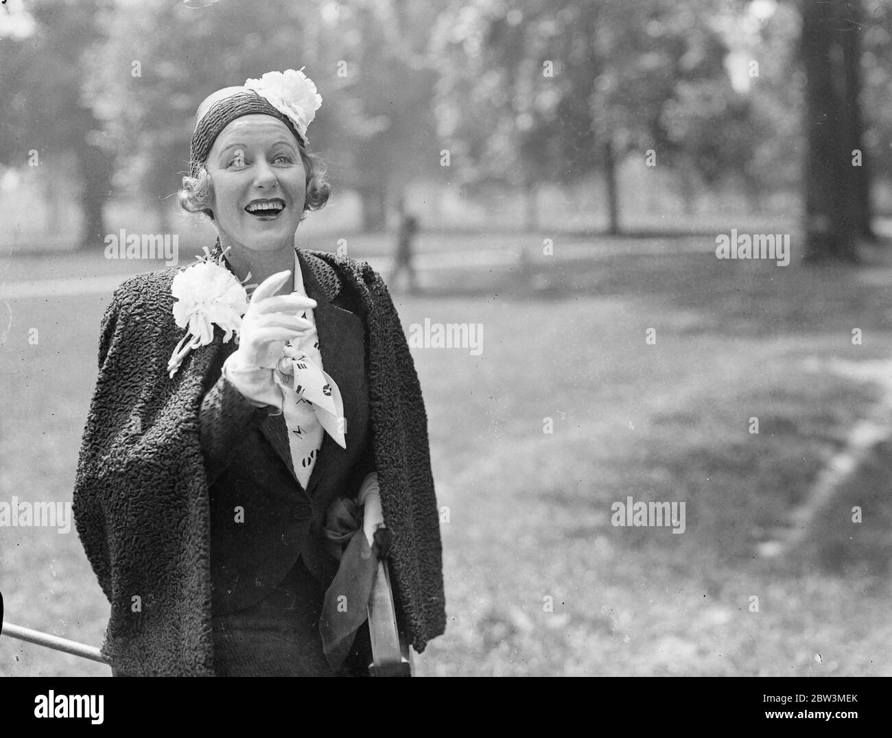 Grace Moore Returns to Sing in London After Hollywood Walk Out Grace