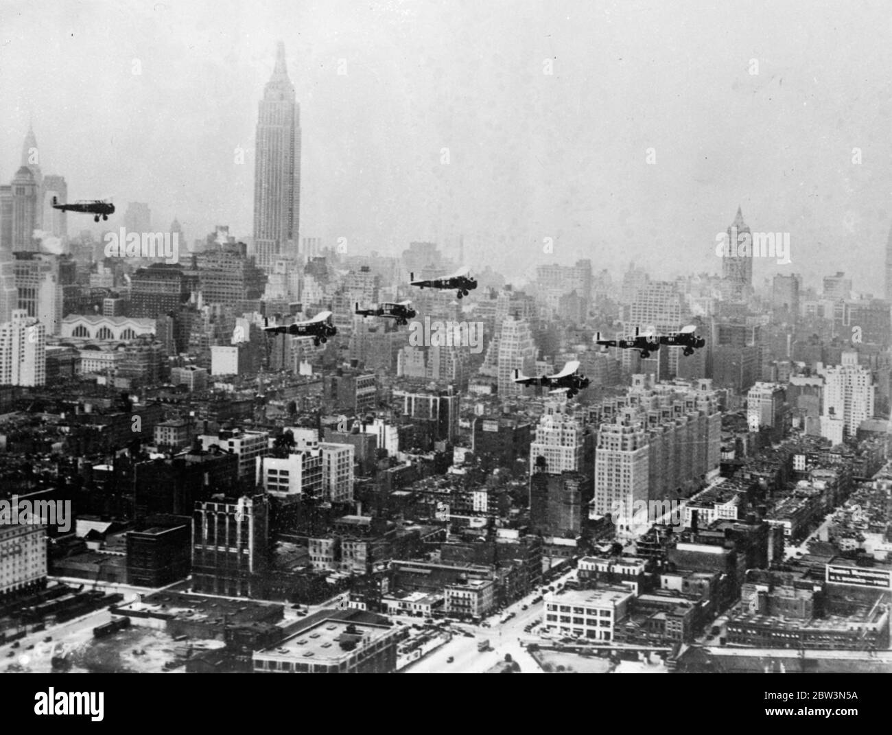 Flight of Curtis Bowker over New York . 1935 Stock Photo