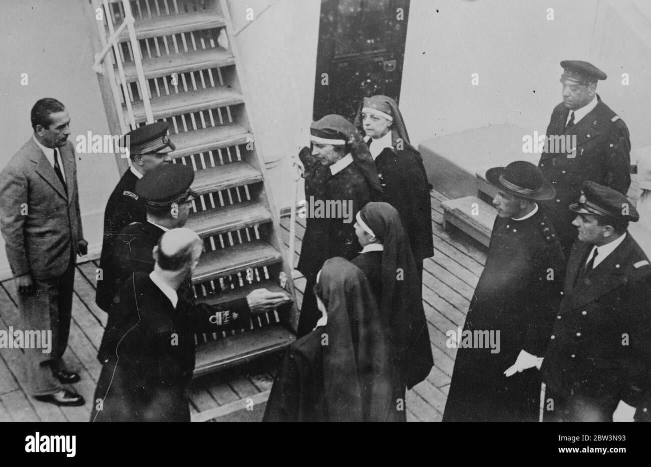 Italian Crwn Princess Inspects Hospital Ship The Princess Of Piadmont Wife Of The Heir To The Italian Throne Wore Nurse S Uniform When She Inspected A Hospital Ship Just