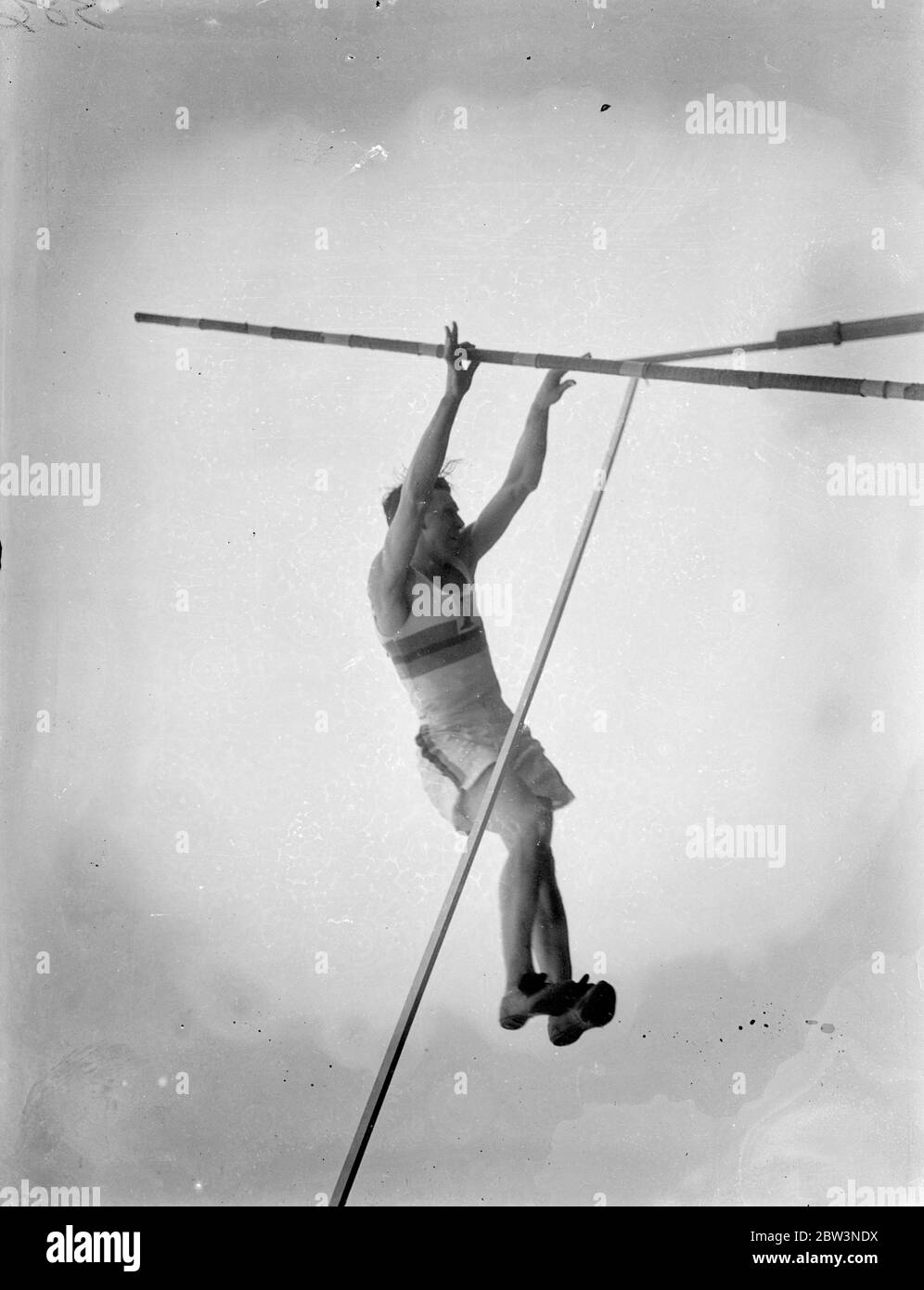 Equals Pole - Vault Record at London University Sports . The University of London annual athletic championship took place at the University Ground , Motspur Park , Surrey . Photo Shows : N . Dodd ( Chelsea Polytechnic ) winning the pole vault with a leap of 11 - feet , which equalled the record . 9 May 1936 Stock Photo