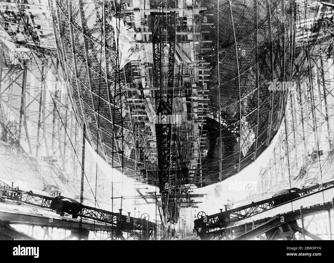 Germany ' s giant new airship LZ 129 Hindenburg nearly finished . Germany ' s great new airship LZ 129 is nearing completion at the Friedrichshafar zepplin building centre . 24 September 1935 Stock Photo