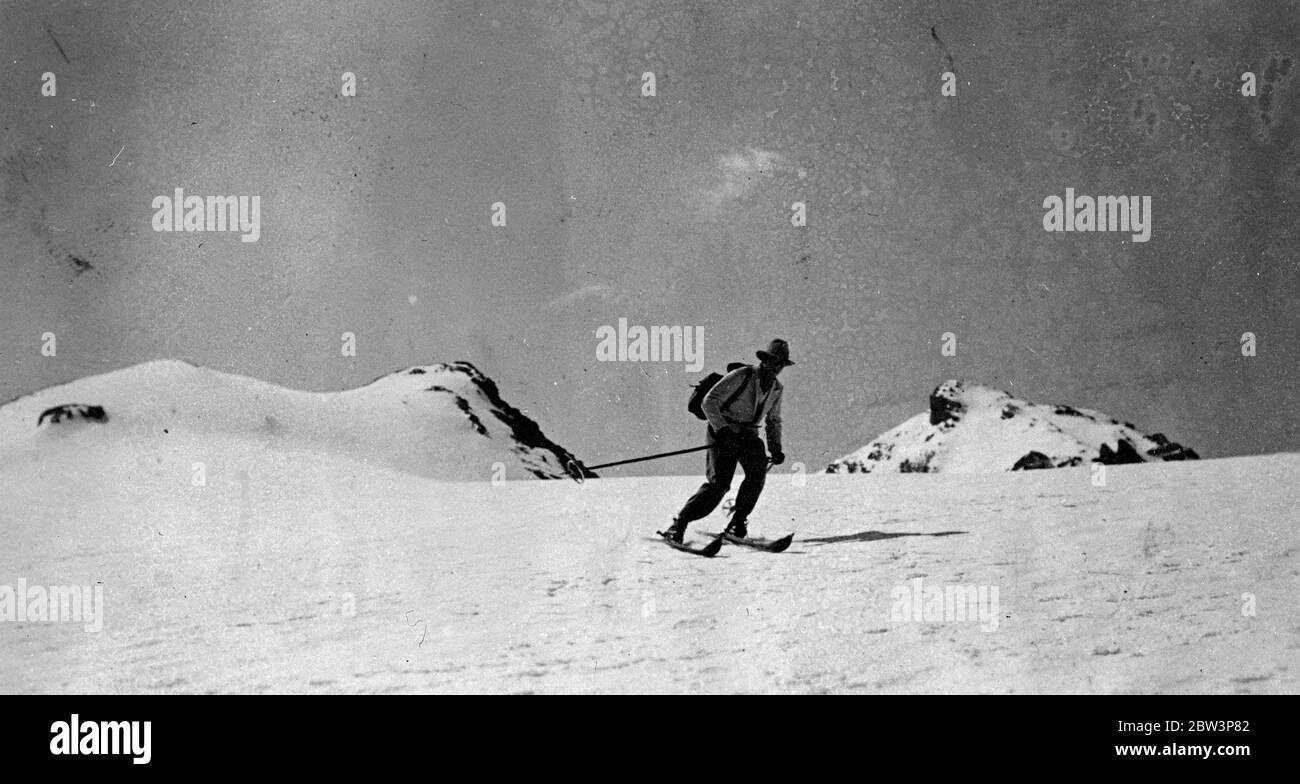 Historical Archive Skier High Resolution Stock Photography And Images Alamy