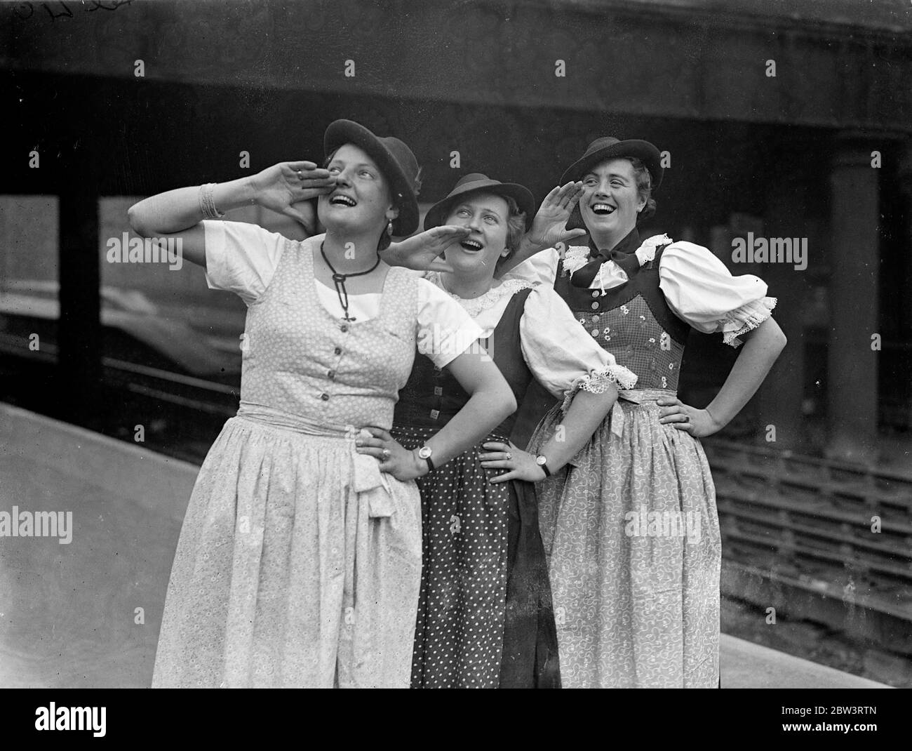 Yodelling High Resolution Stock Photography and Images - Alamy