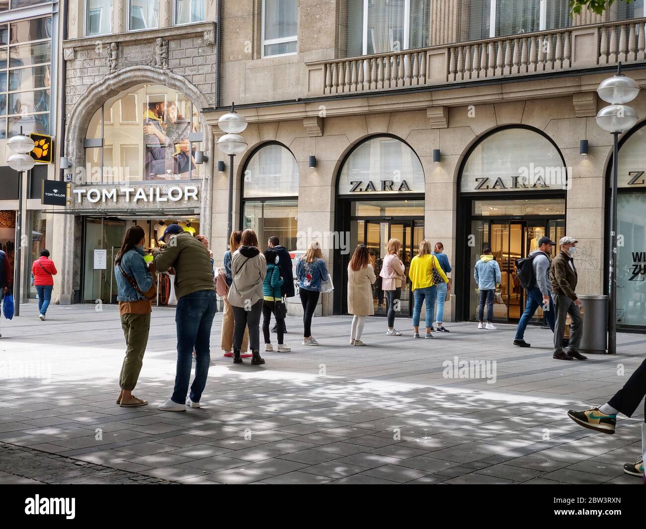 Munich, Bavaria, Germany. 29th May, 2020. Typical lines to get into Zara stores in Munich, Germany. Credit: Sachelle Babbar/ZUMA Wire/Alamy Live News Stock Photo