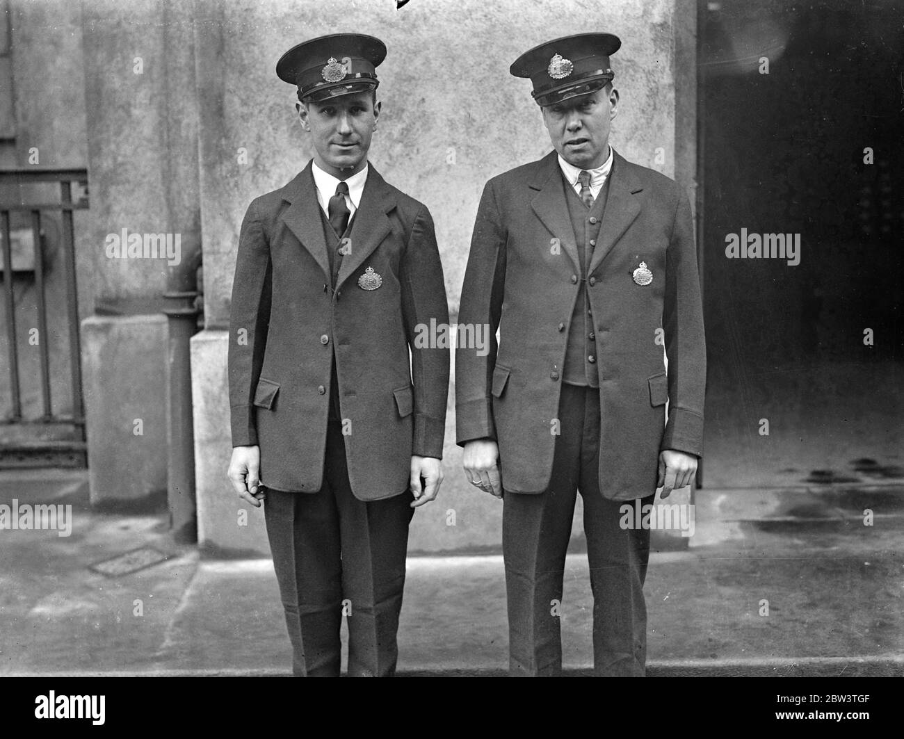 Postmen are to be fashionable ! Tailored uniforms with padded shoulders . In future , postmen are to look much smarter . New uniforms are tailored and the shoulders are padded in accordance with the latest fashion . [ 1936 ?] Stock Photo