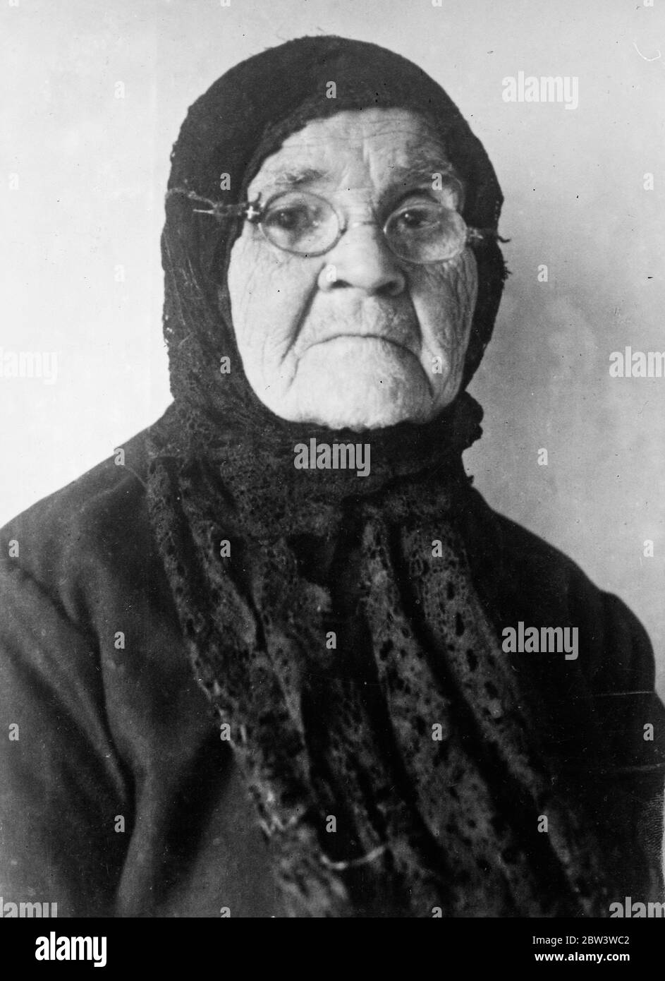 Mother  - famous Russian novelist 's inspiration . Anna Kirilloyna Solomov , who was Maxim Corki 's inspiration for the chief character in his famous novel  Mother  . 13 September 1935 Stock Photo