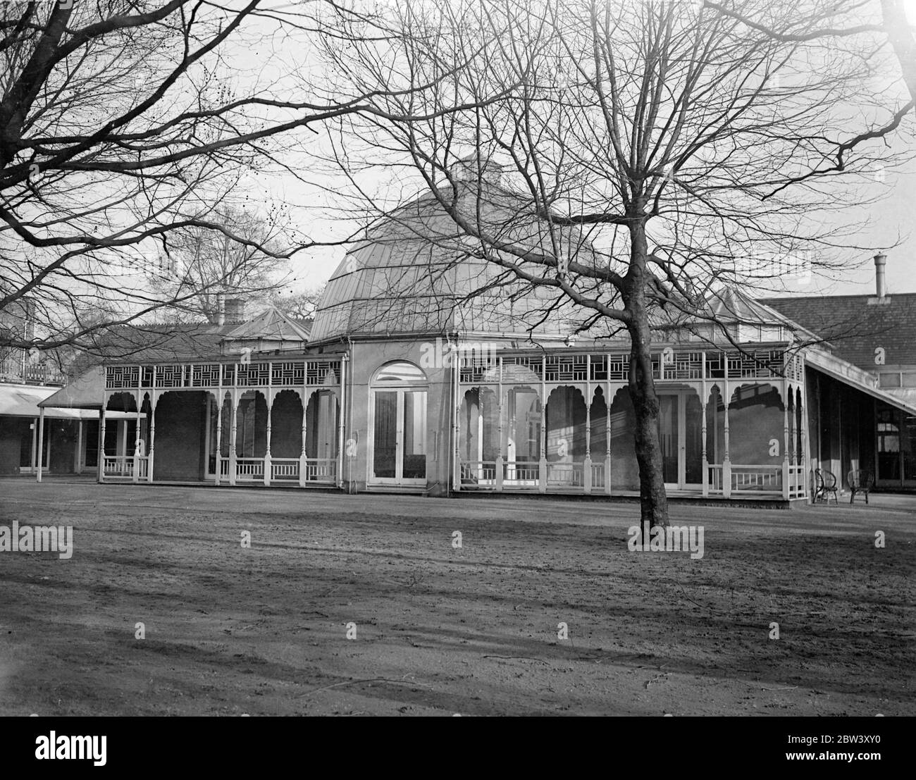 Verandah hi-res stock photography and images - Alamy