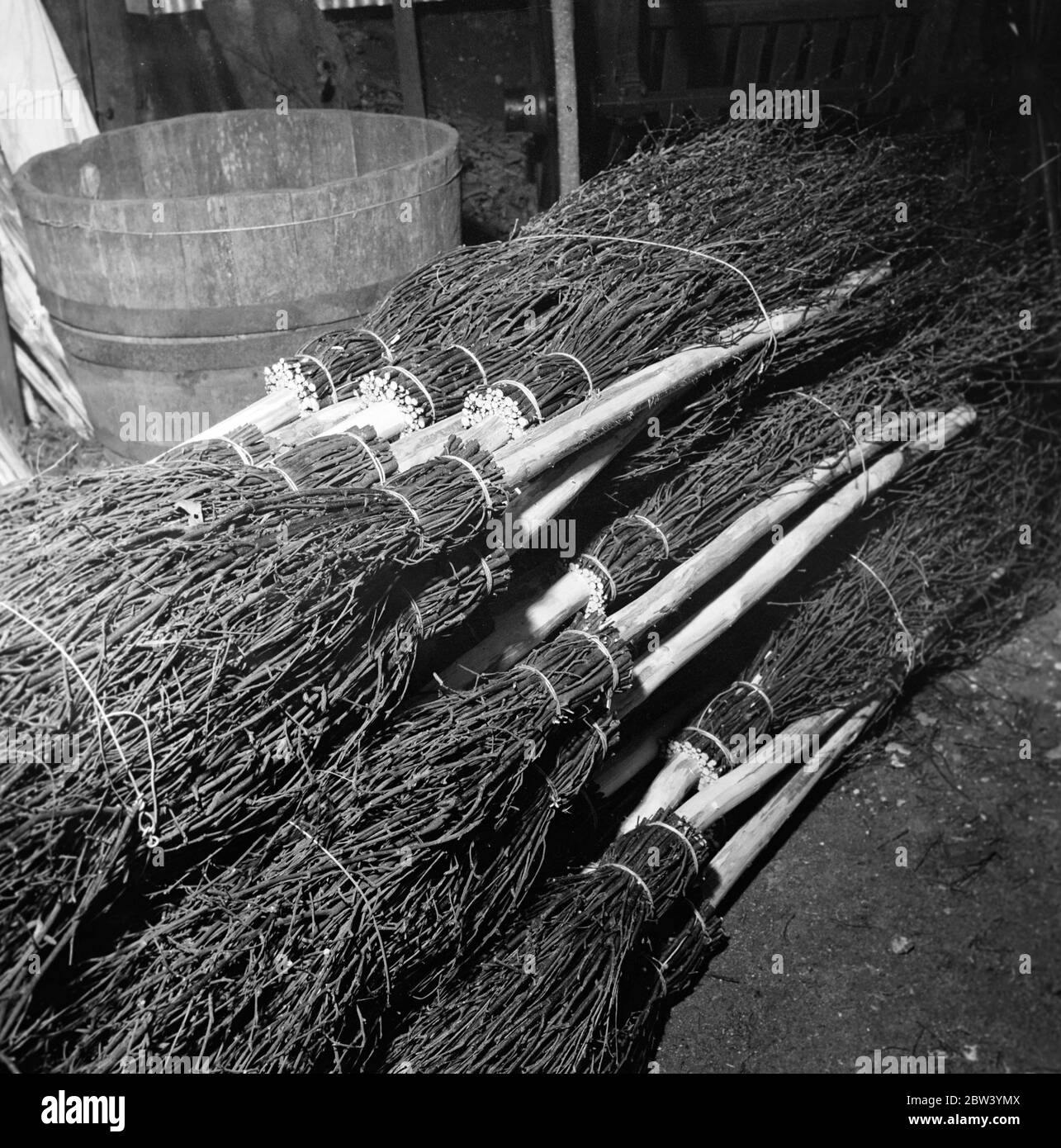 Broom making hires stock photography and images Alamy