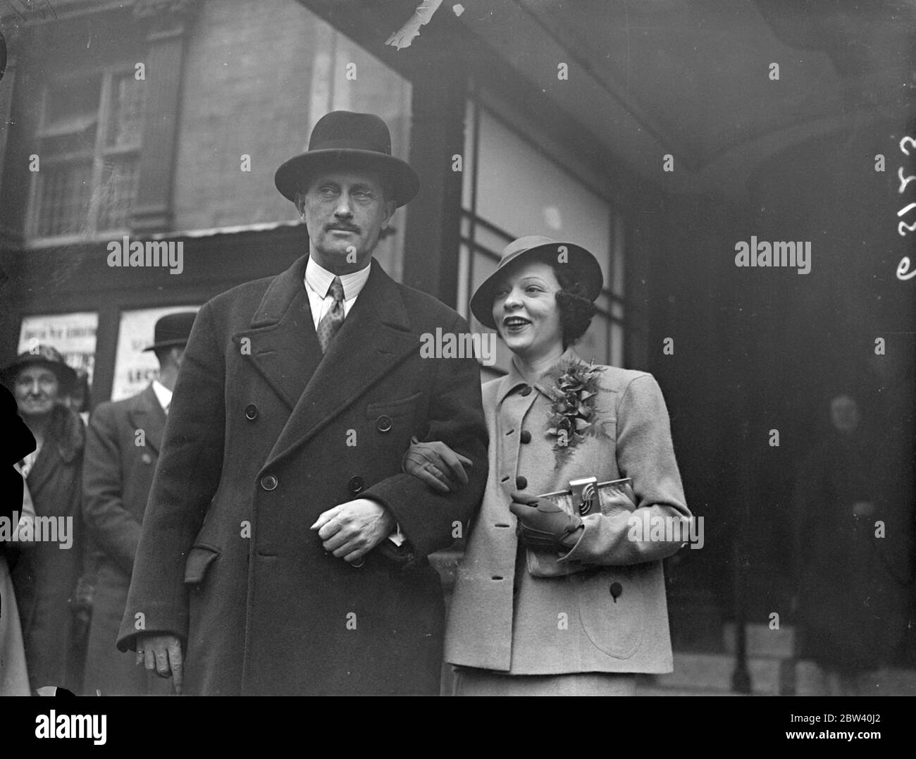 W P Lipscomb married to American woman writer in London . W P Lipscomb , the scenario writer and co - author of ' Clive of India ' , was married to Florence Taub , the 29 year old American novelist , at Caxton Hall , register office , london . Mr Lipscomb ' s daughter , Juliet , was present at the ceremony . Photo shows , the bride and groom after the wedding . 5 April 1937 Stock Photo
