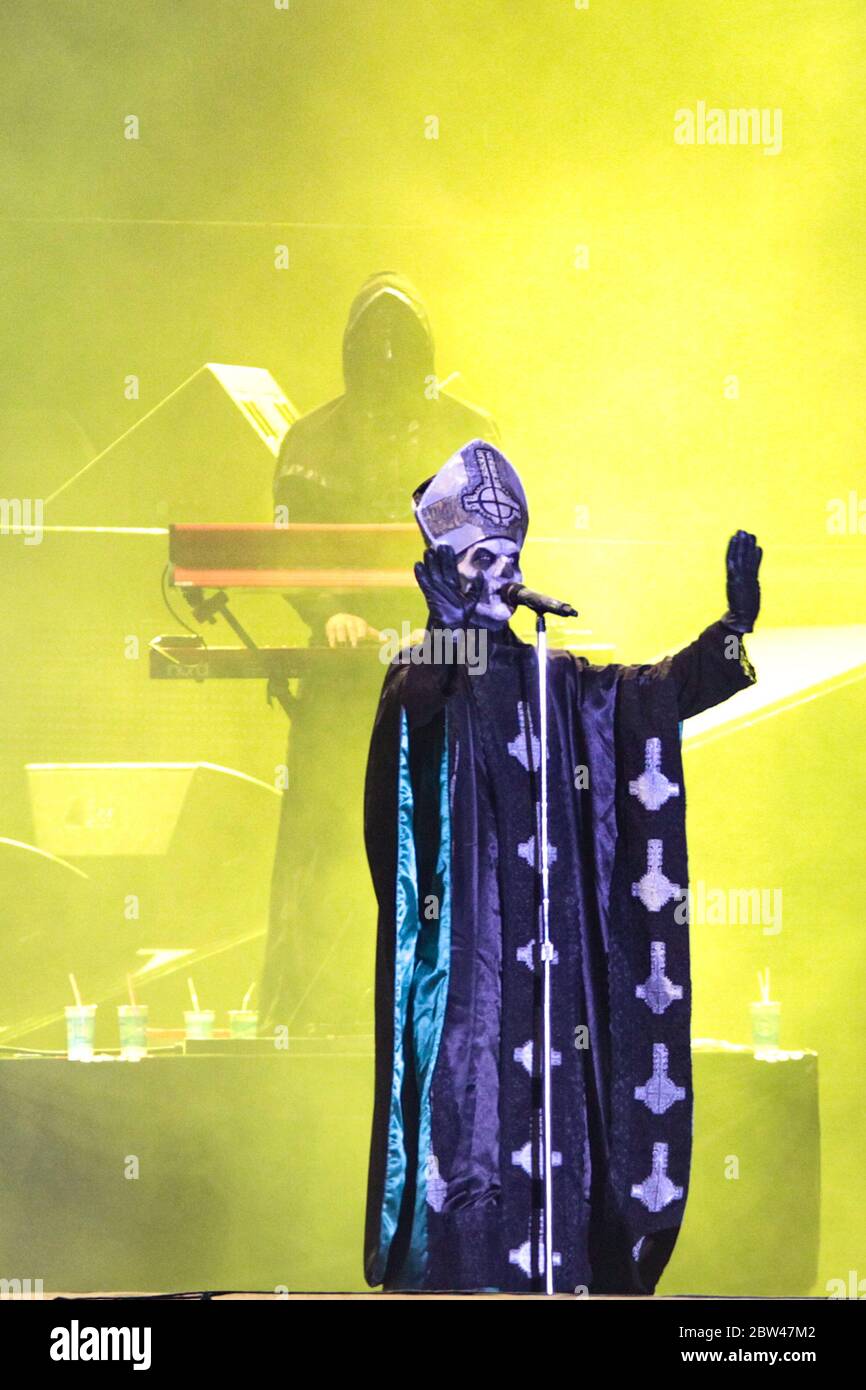 Papa emeritus iv hi-res stock photography and images - Alamy
