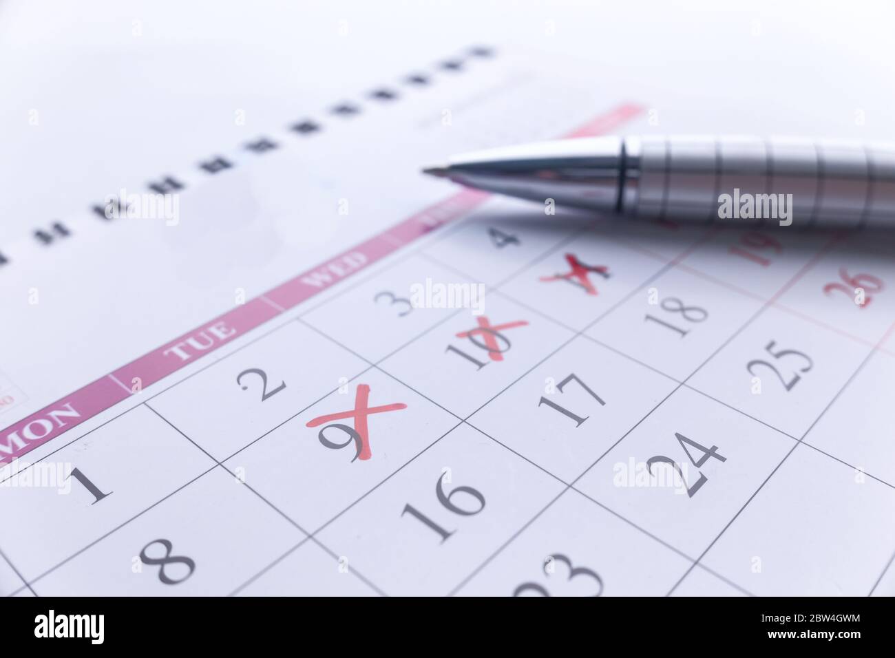 deadline concept read mark on calendar date Stock Photo Alamy