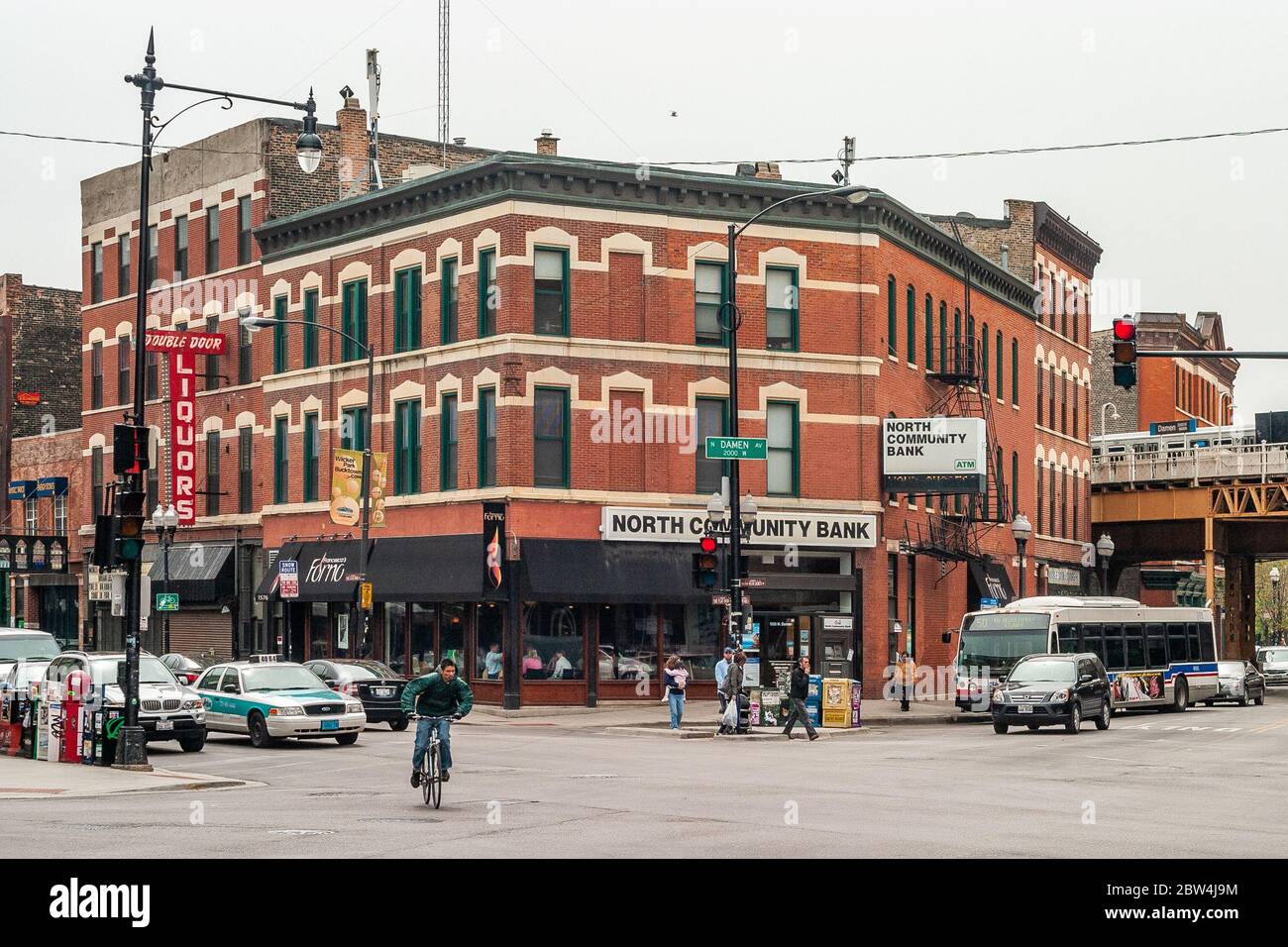 Commercial building in Wicker Park Stock Photo Alamy