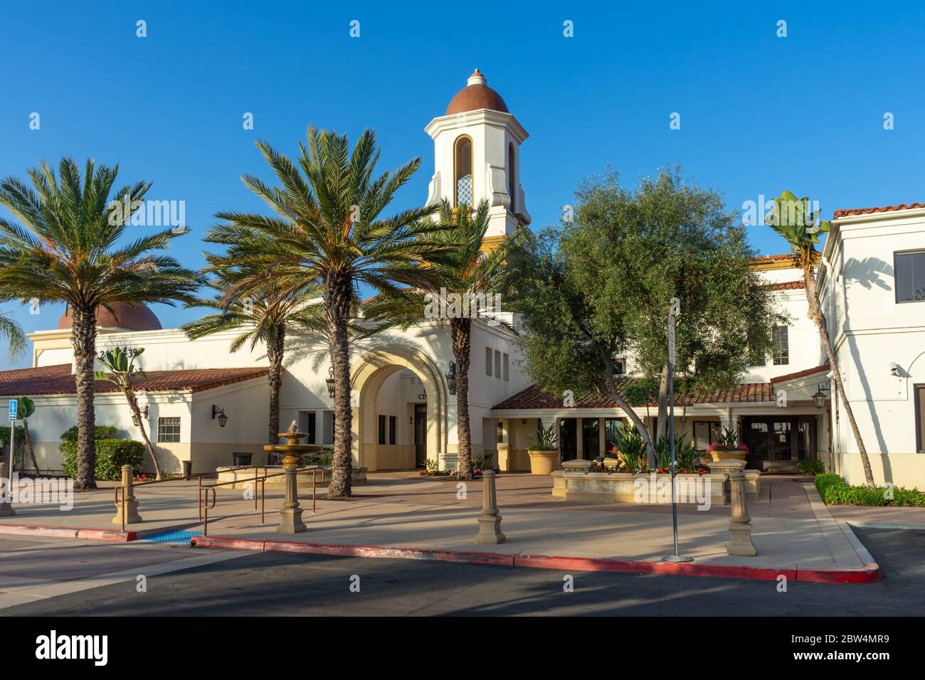 Laguna Hills, CA / USA – November 16, 2020: Civic Center building for the city of Laguna Hills in Orange County, California located on El Toro Road. Stock Photo
