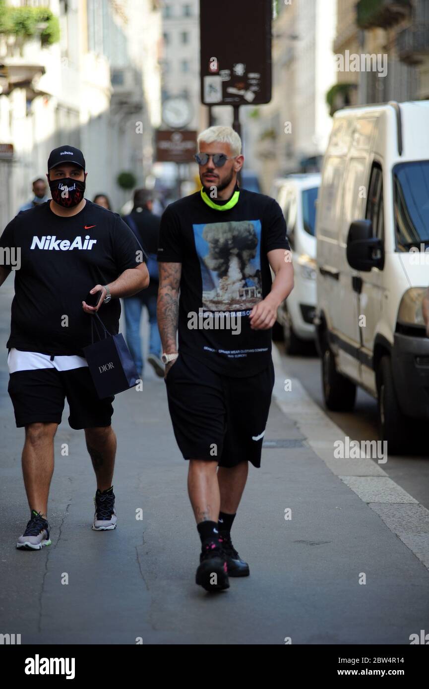 Milan, Theo Hernandez and Samuel Castillejo shopping in the center Theo  Hernandez, French national team (black shirt) and the Spanish Samuel  Castillejo (white shirt) who sport platinum yellow hair, stroll through the