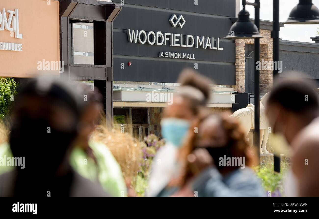 Schaumburg, Illinois, USA. 29th May, 2020. Woodfield Mall in Schaumburg,  Illinois reopens for indoor shopping for the first time since late March  when the state of Illinois imposed a stay at home order due to the novel  coronavirus (COVID-19). Phase 3 o