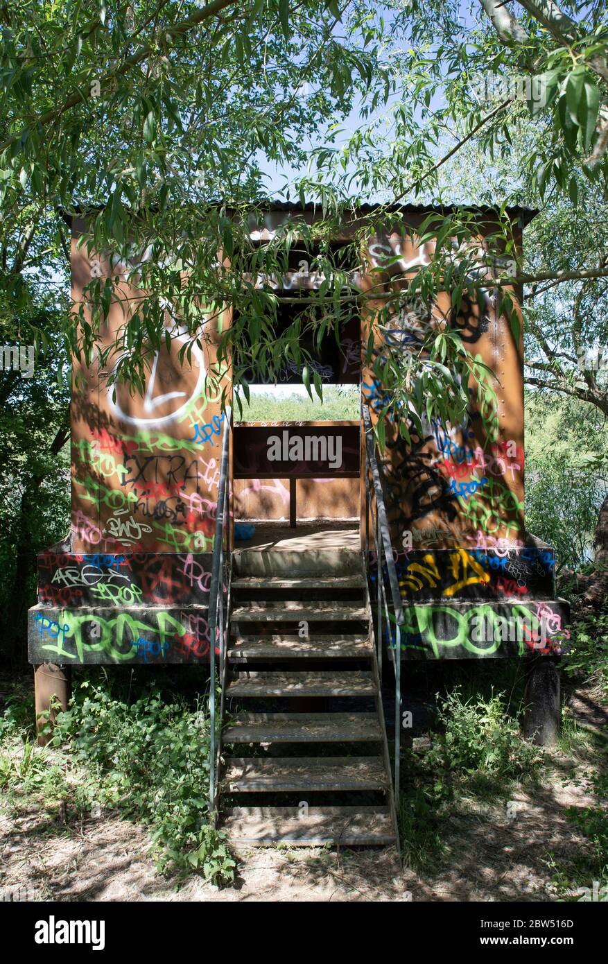 Bird watching hide covered in graffiti, Brent Reservoir, also known as Welsh Harp Reservoir, London, United Kingdom Stock Photo