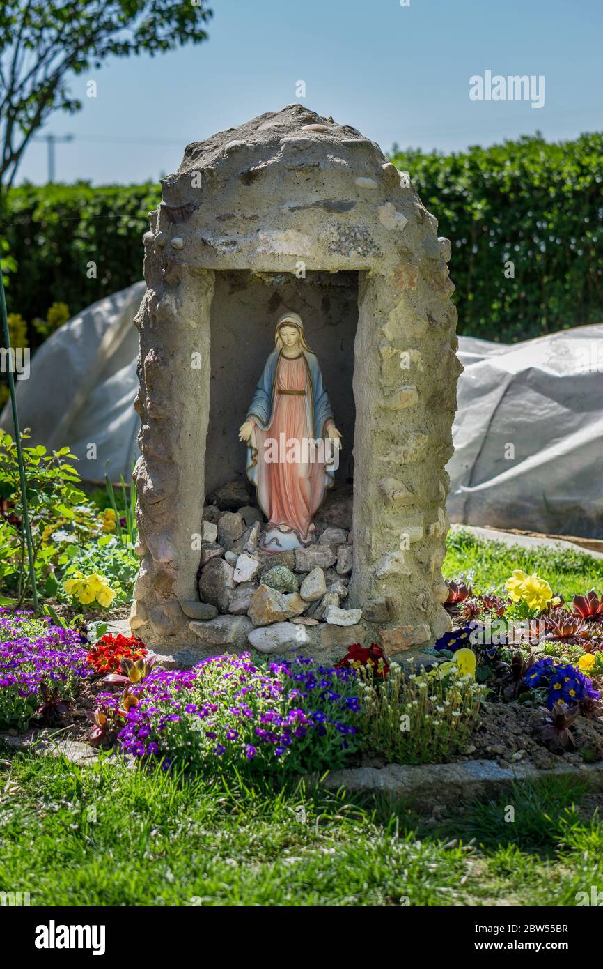 Grotto of the madonna hi-res stock photography and images - Alamy
