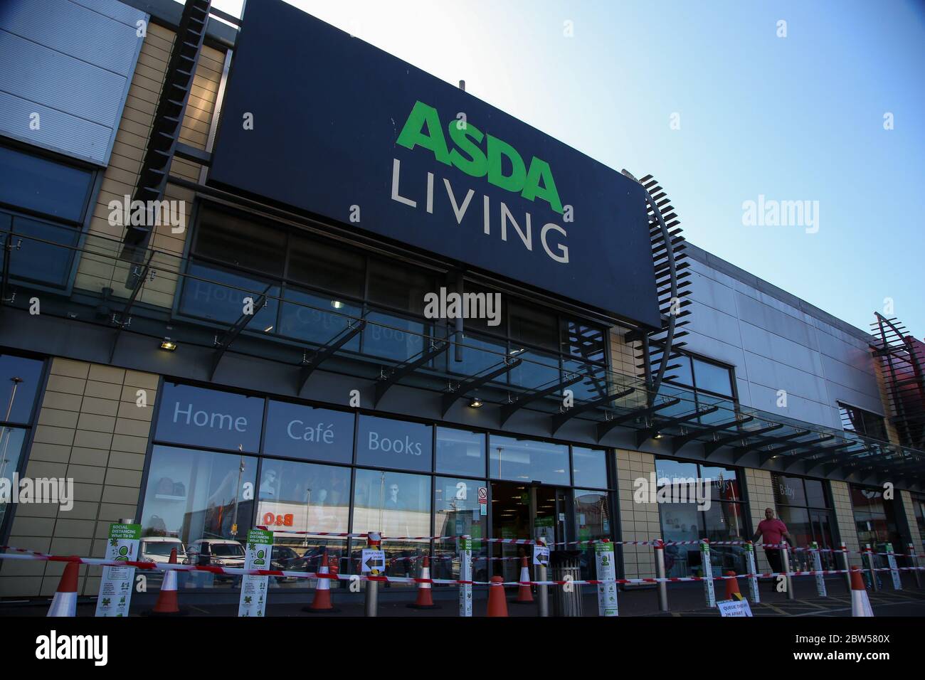 Living logo hi res stock photography and images Alamy