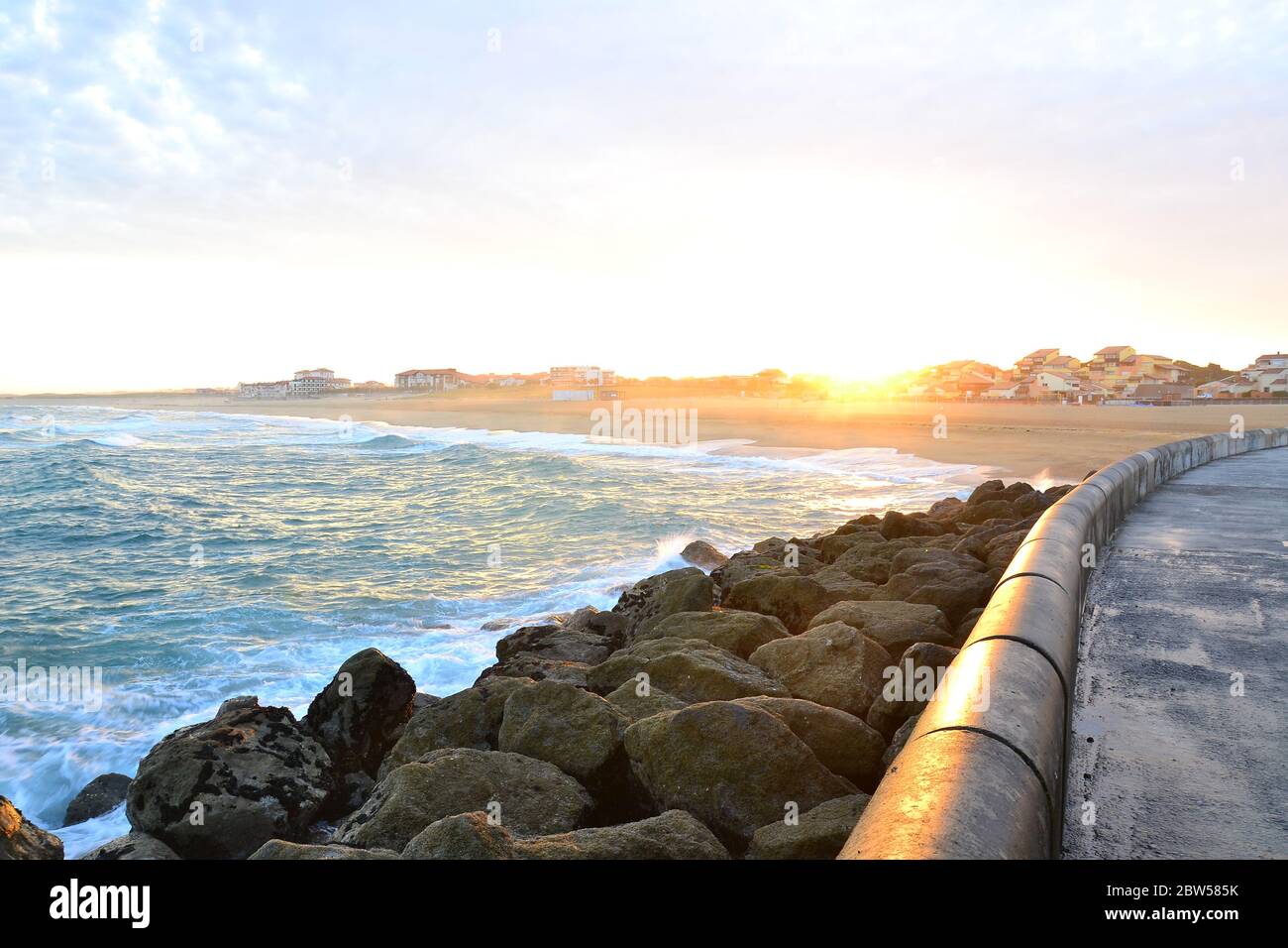 scenic beautiful sunrise on the Atlantic ocean Stock Photo - Alamy