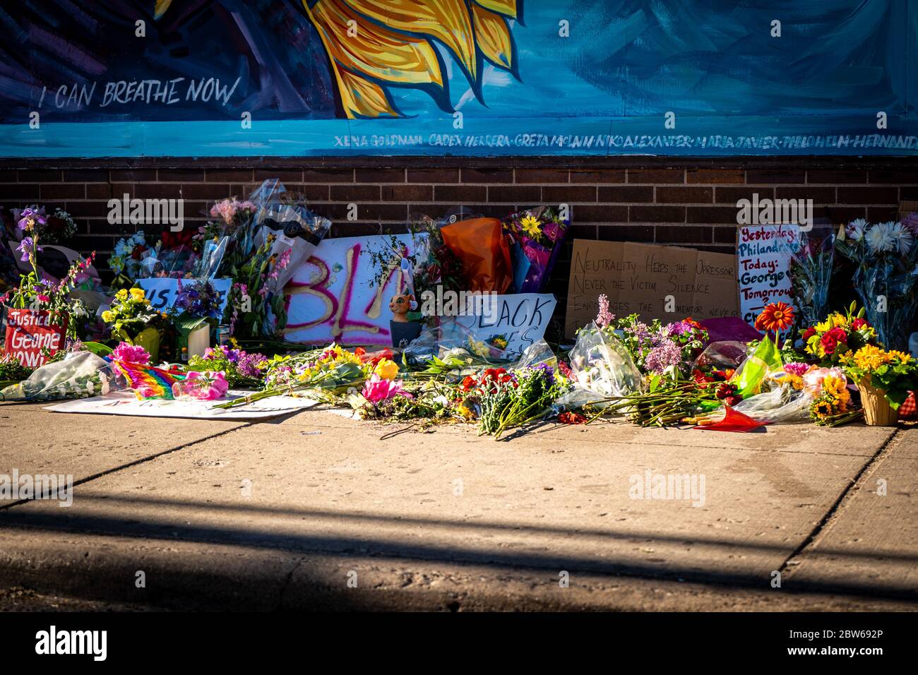 george floyd memorial honoring black lives matter in minneapolis riots Stock Photo