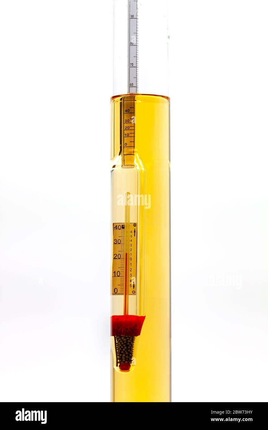 Professional alcohol meter with temperature correction for grading