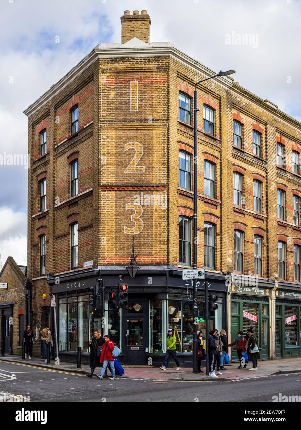 Four store london hi res stock photography and images Alamy
