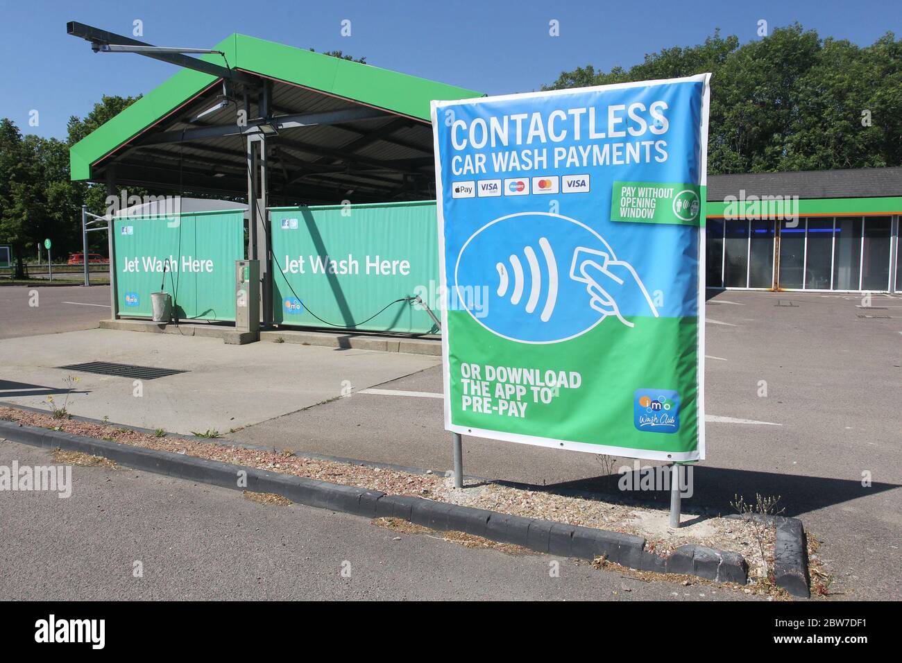 Contactless payments hires stock photography and images Alamy