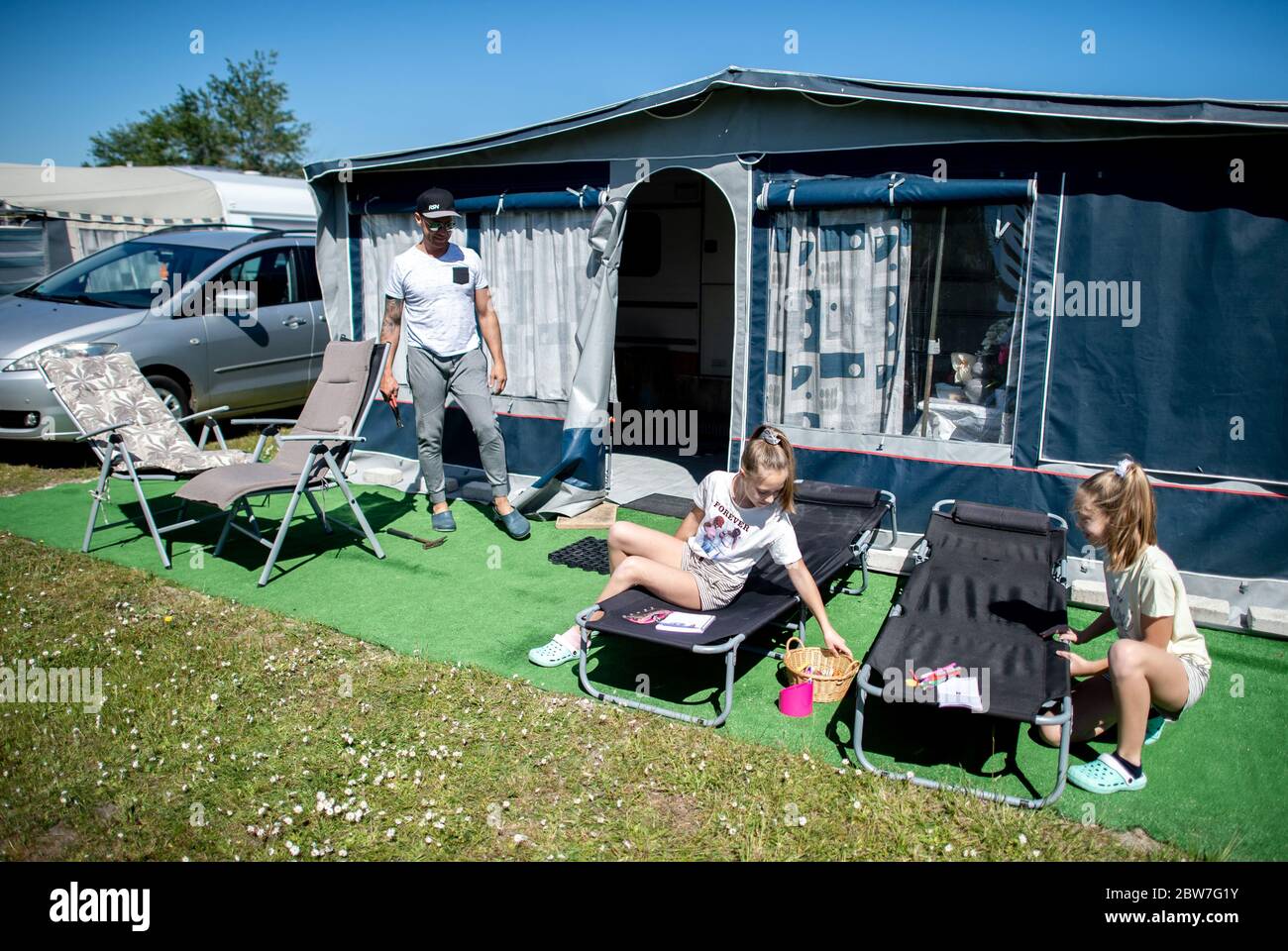 luxus camping zelt Luxus: Rundzelt  Outdoor-Glamping und Familienleben vom Feinsten  Garten  Dream