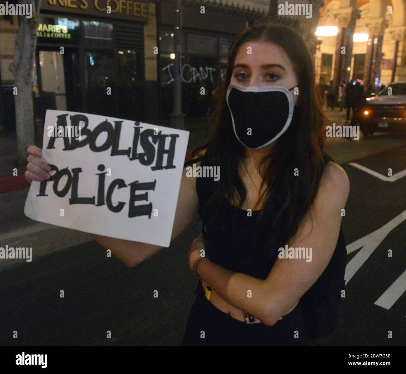 Los Angeles, United States. 29th May, 2020. Protesters demonstrating against the the killing of George Floyd clash for hours with police on the streets of downtown Los Angeles, blocking the 110 Freeway, vandalizing cars and property and getting into a series of tense altercations with officers on Friday, May 29, 2020. At least four LAPD officers were hurt, some after being hit by debris. Multiple arrests were made. By midnight, the situation had deteriorated as several jewelry stores were broken into and looted along with a CVS drug store. Photo by Jim Ruymen/UPI Credit: UPI/Alamy Live News Stock Photo